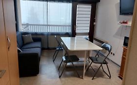 Font-Romeu : Studio Cabine Avec Terrasse.